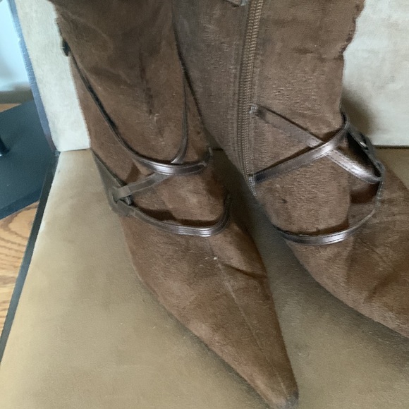 Ladies knee high ultra suede boots - Picture 2 of 9